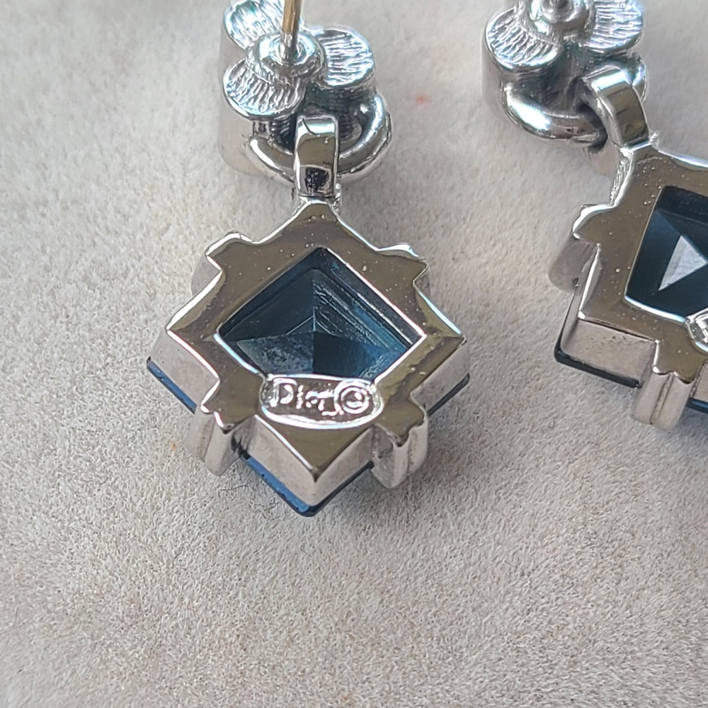 Christian Dior Blue Crystal Drop Post Earrings- Excellent Vintage Condition - Picture 7 of 9